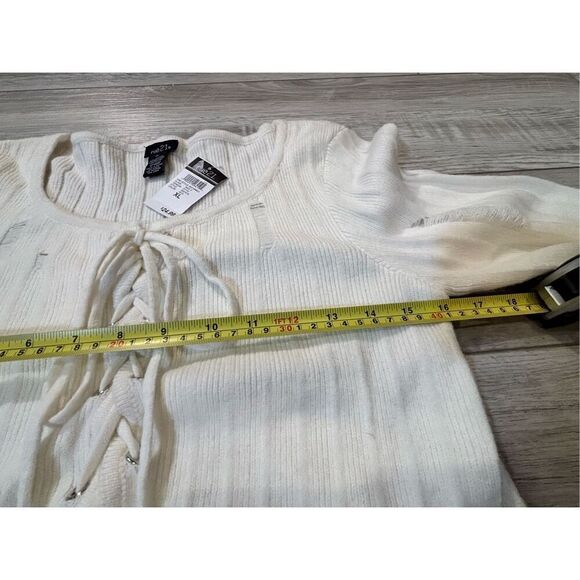 Rue 21 cream, distressed, semi crop sweater size XL - Picture 9 of 9